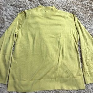 Mustard yellow top
